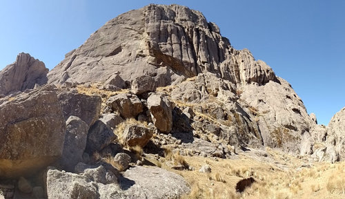 Cuevas y Cerro de la cruz
